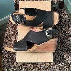 Sofft black geslyn sandal 7M NWOT